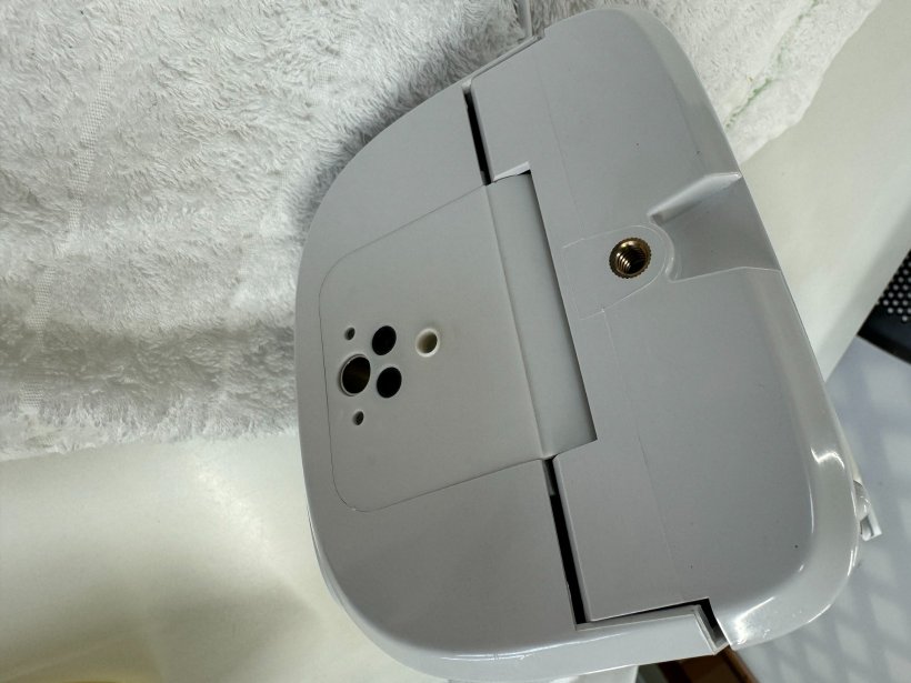 消毒ディスペンサーの噴射口